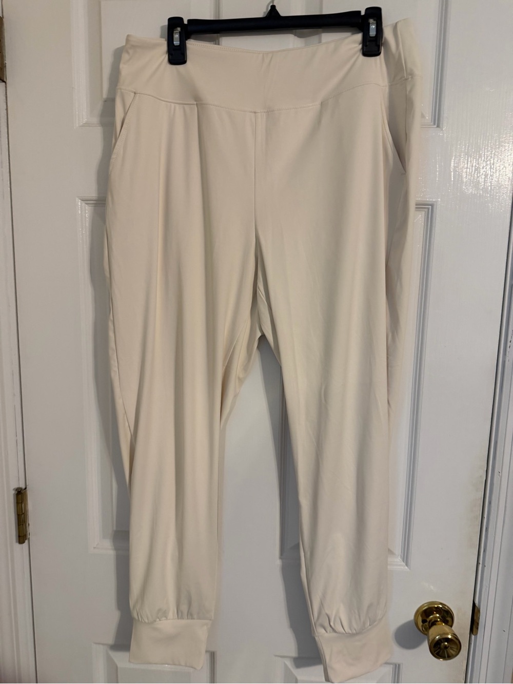 Relaxed Cream Jogger Pants